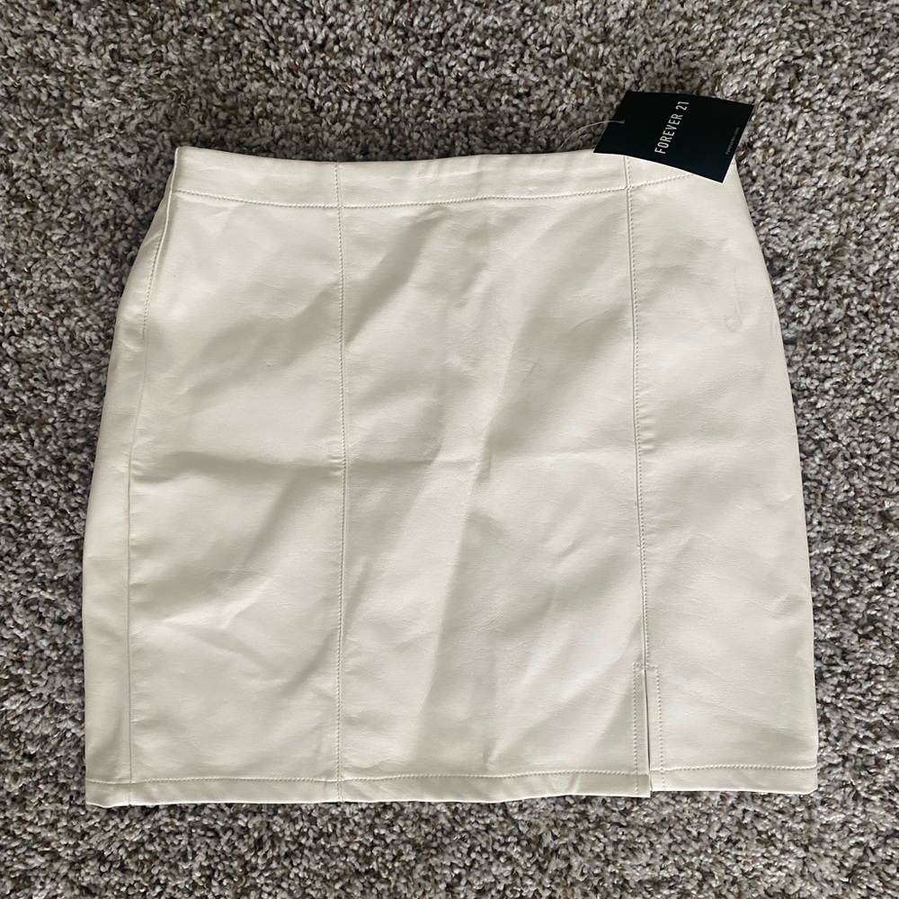 White Faux Mini Skit